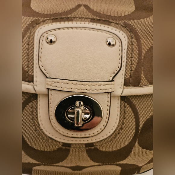 Coach Willis 19034 70th Anniversary Bag Khaki /Leather Crossbody - Picture 9 of 12